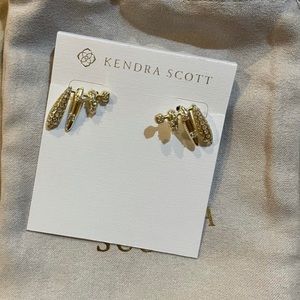 Kendra Scott new Selena gold climbers